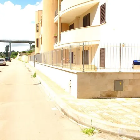 Apartment Facile - Via Memorie 45