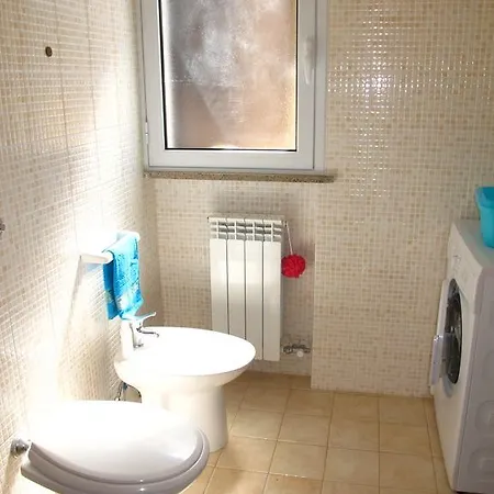 Apartment Facile - Via Memorie 45